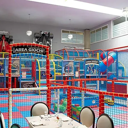 Hotel Saturday Palma Campania