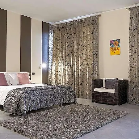 Hotel Saturday Palma Campania