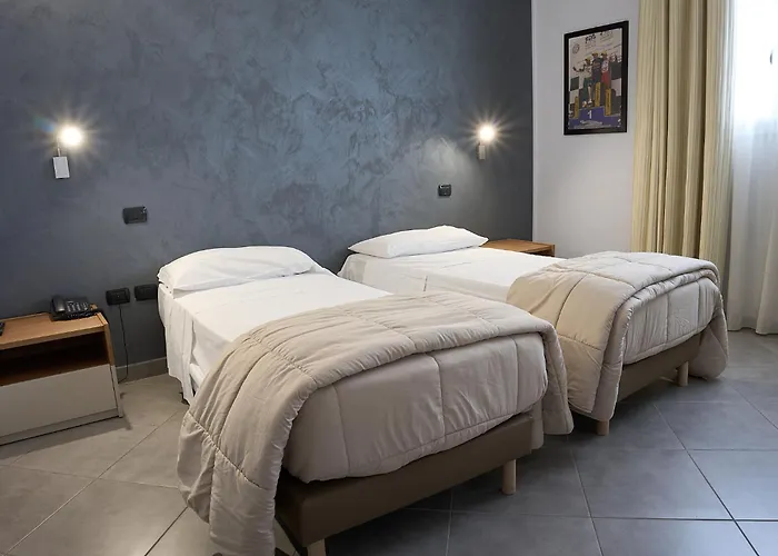 Saturday Отель Пальма-Кампания